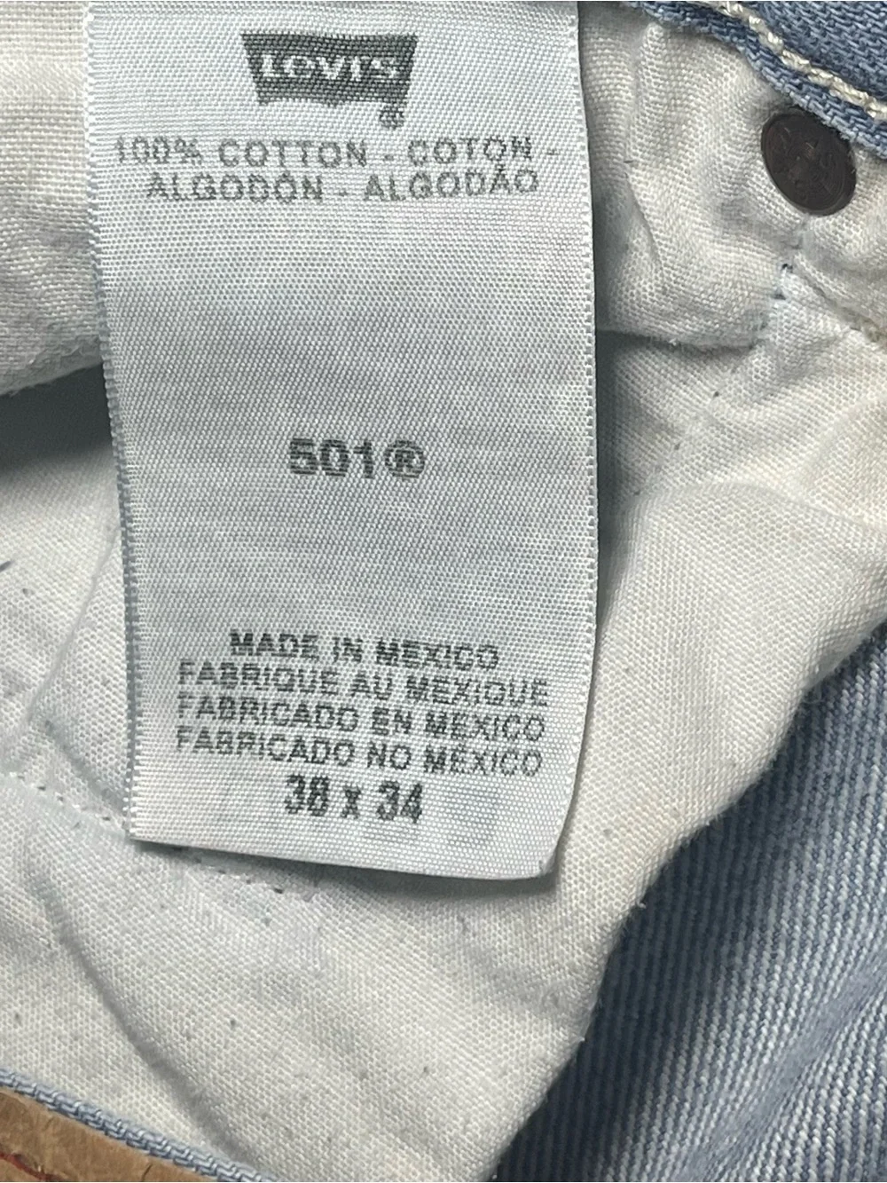 Levi’s 501 Original Straight Leg Button Fly Jeans Men’s 38x34 Light Wash USA